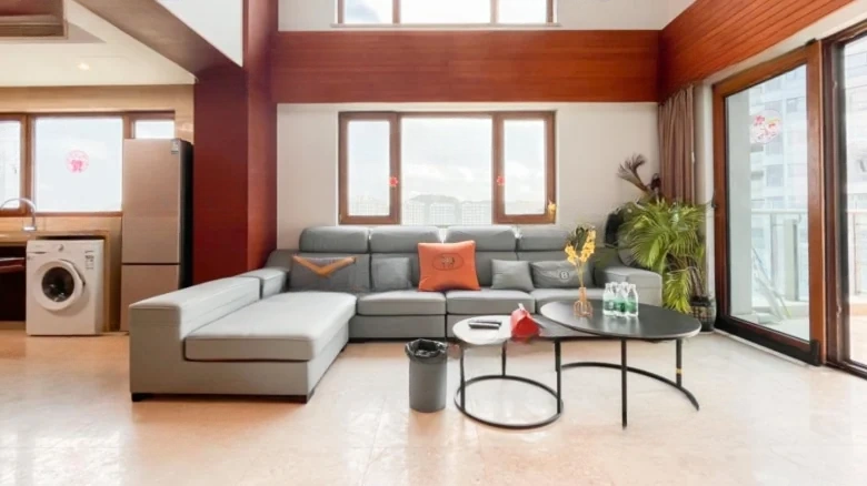 Half Mountain Peninsula Central Sea View Boulevard - View 1