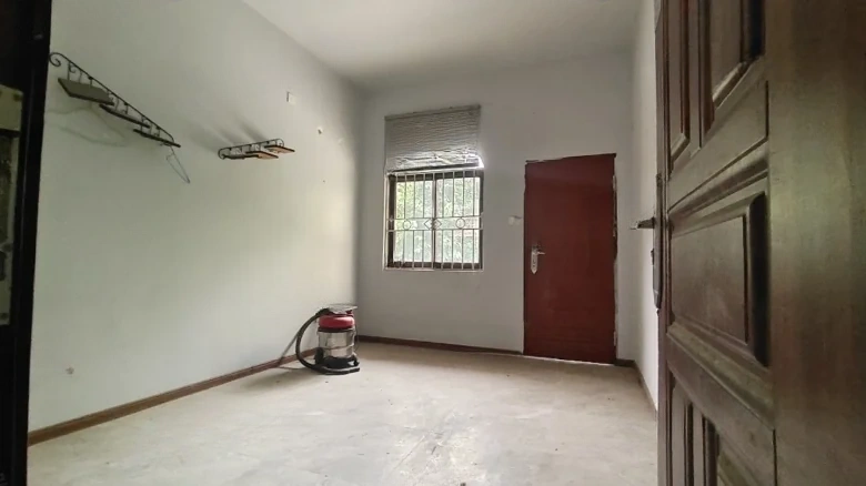 Fenghuang City (No. 17 Kangqiang Second Transverse Road) - View 8