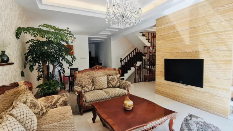 Dianchi Wei Cheng Yanlan Bay - View 1