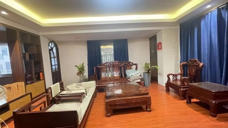 Royal Garden - View 4