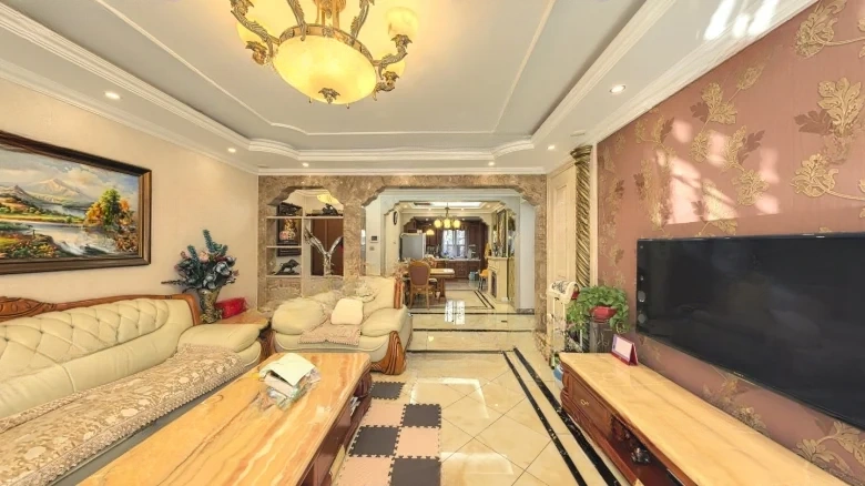 Golden Land Temple Courtyard - View 10