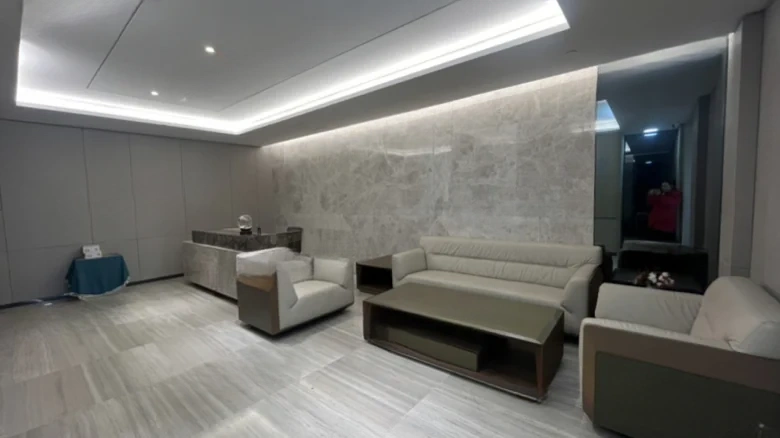 Wei Feng Dong Di - View 1