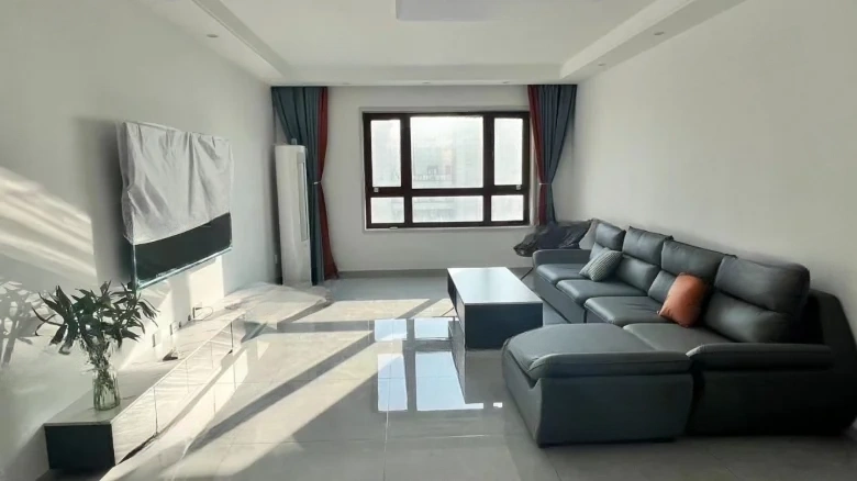 High Tech Jun Garden - View 1