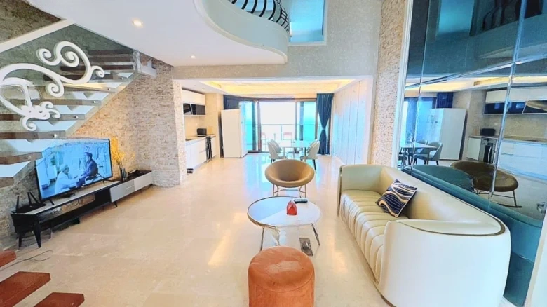 Half Mountain Peninsula Central Sea View Boulevard - View 1