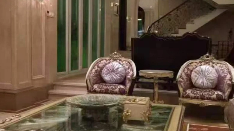 Emperor View Manor - View 5