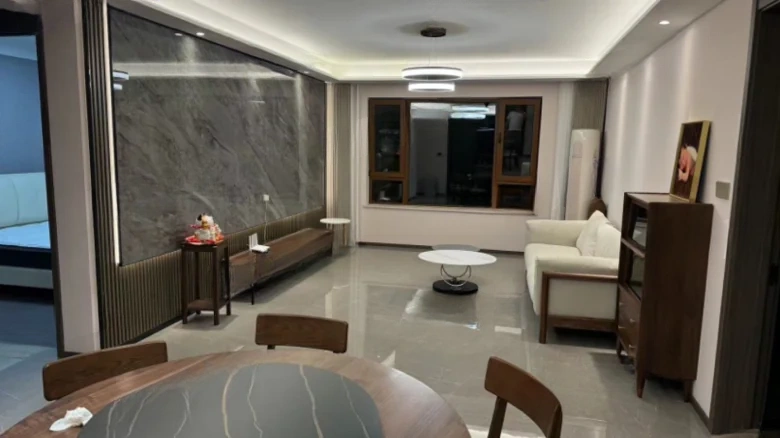 Lianghu Shunshan Mansion - View 1