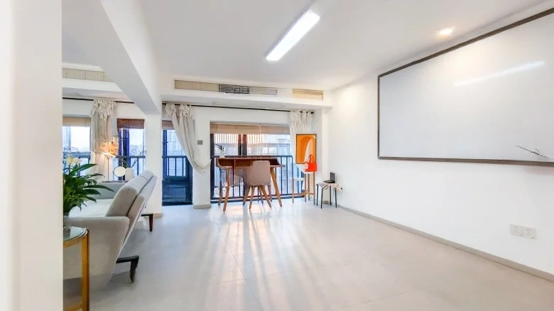 Chongqing Tianti Vanke Jadeite Cloud Stage - View 1