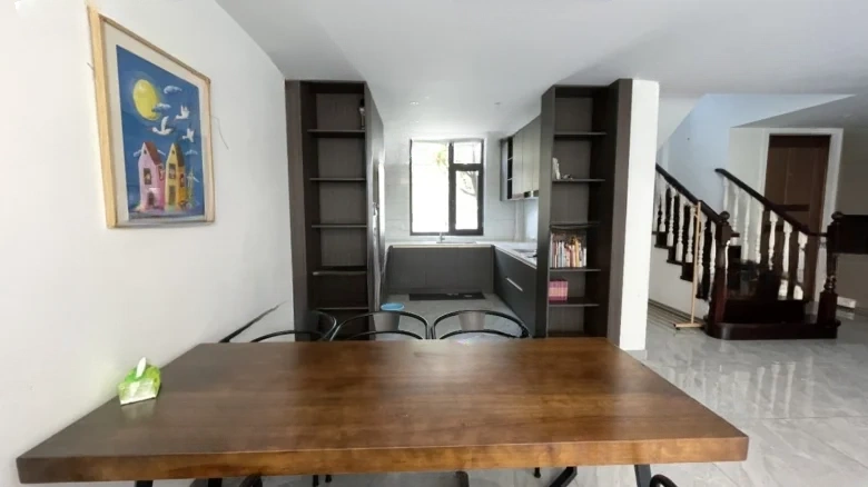 Champagne Town - View 14