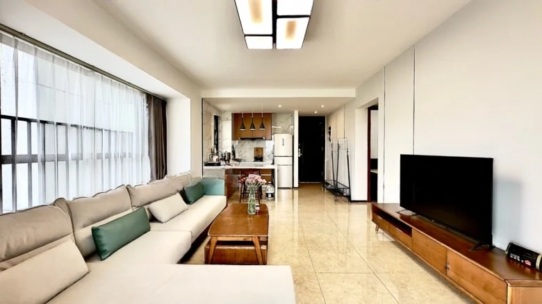 Sanya Yishan Lake - View 1