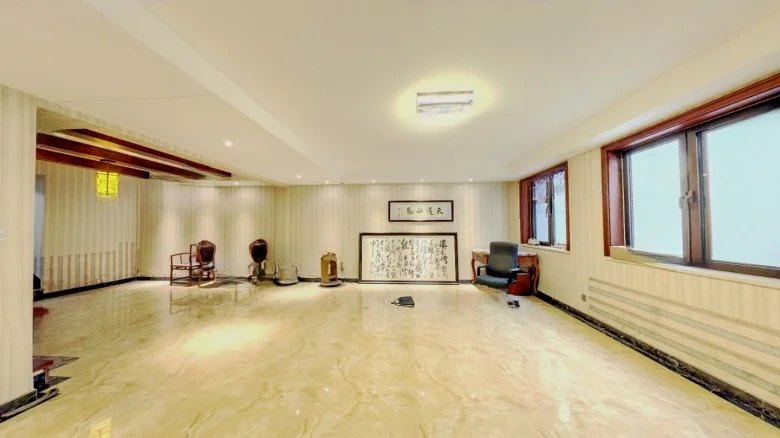 Zhonghai Shang Hu Shi Jia - View 1