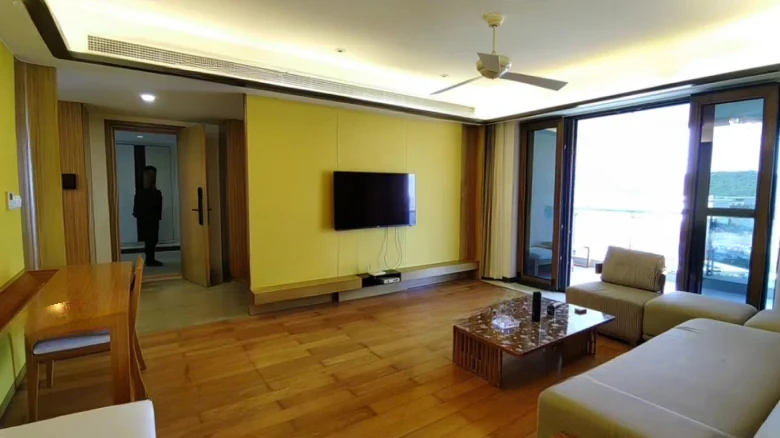 Half Mountain Peninsula - View 7