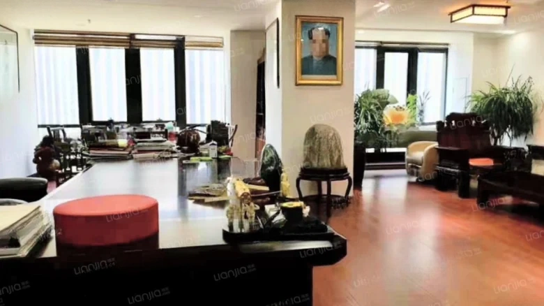 Gold Era Plaza - View 7