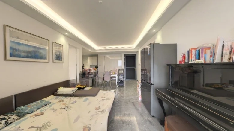 Artistic Hibiscus Bay - View 1