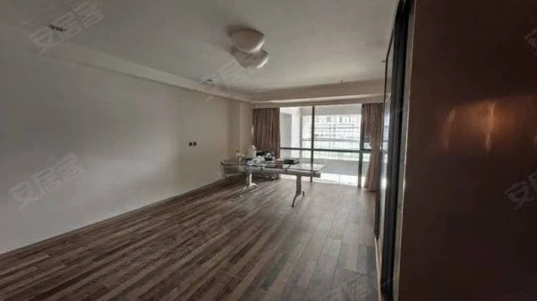 Shun Cheng Premium Apartments - View 1