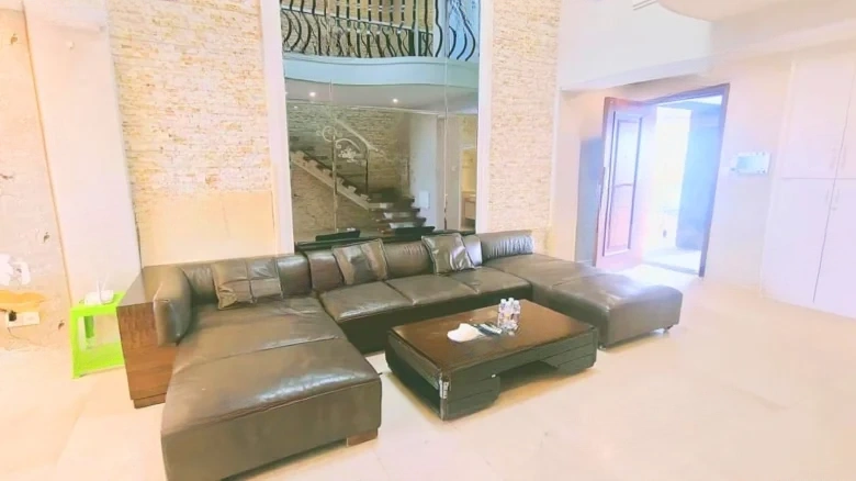 Half Mountain Peninsula Central Sea View Boulevard - View 1