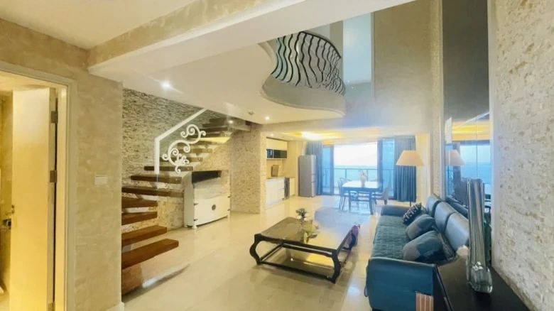 Banshan Bandao · Central Seaview Avenue - View 1