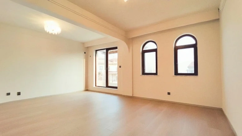 Qingdao Zhonghai Rose Courtyard - View 4