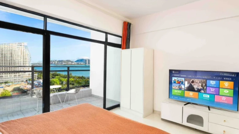 Sanya Golden Phoenix Seaview Apartment - View 5