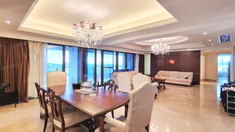 Banshan Bandao · Central Seaview Avenue - View 1