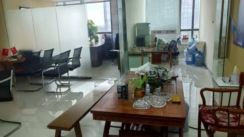 Kunming West Hill Wanda Plaza - View 1