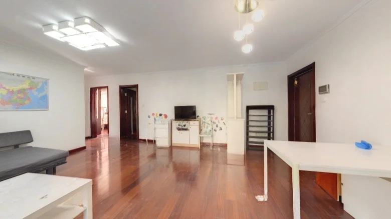 Poly Western Hills Forest Language - View 7