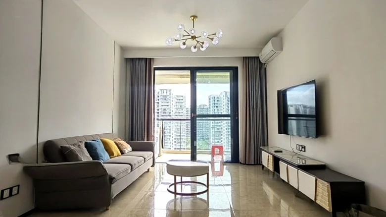 Sanya Yishan Lake - View 1