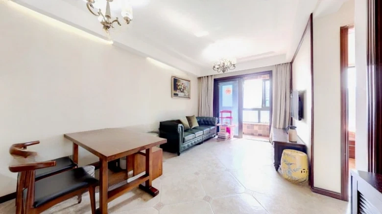 Kowloon Wharf Topaz - View 1