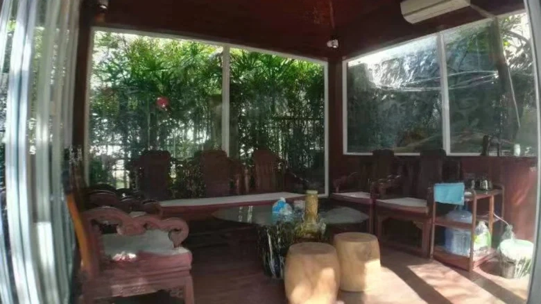 Emperor View Manor - View 3