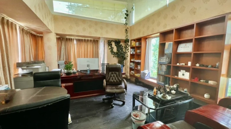 Kunming Dianchi Golf Club - View 1