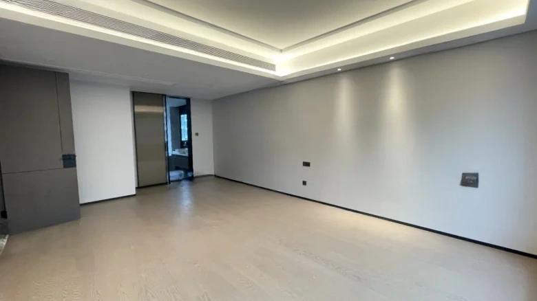 Vanke · Imperial Grace Crystal Garden - View 1