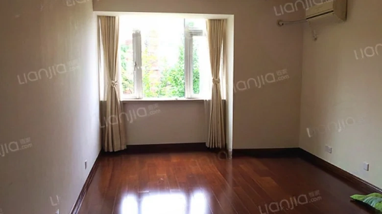 Scholarly Family Background - View 1