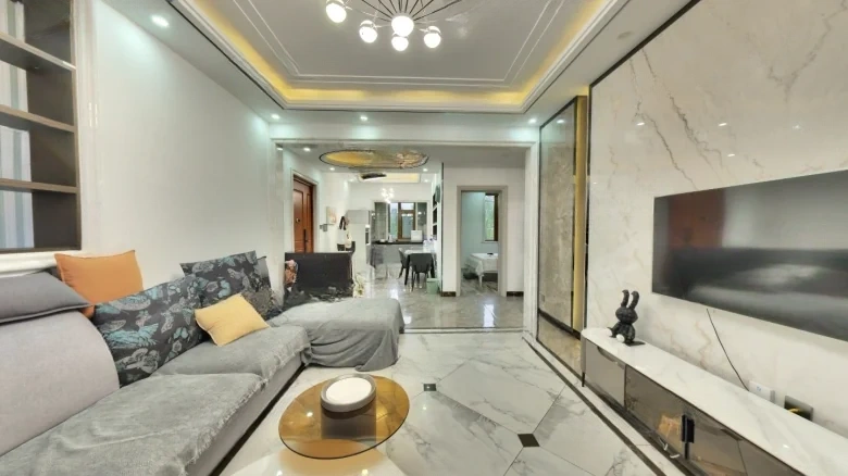 High-tech and Garden - View 1