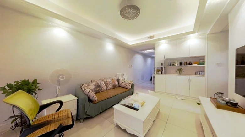 Binjiang Riverside Gate Tower - View 1