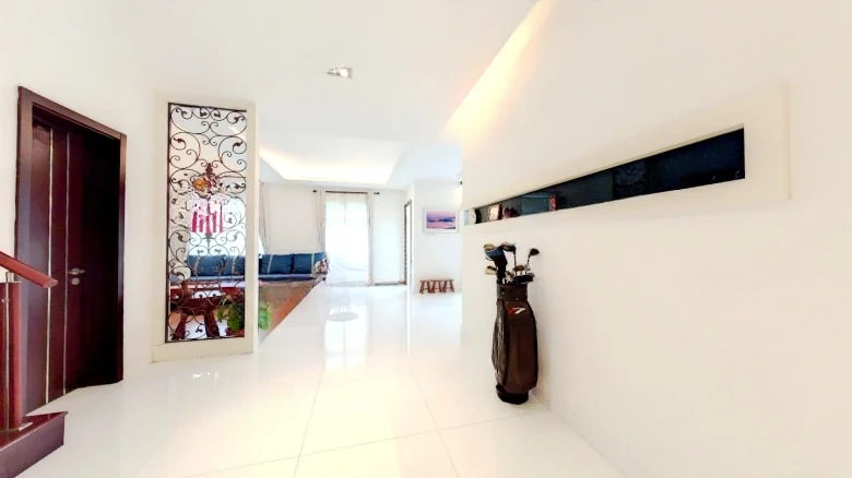 Lake Tai Star - View 2