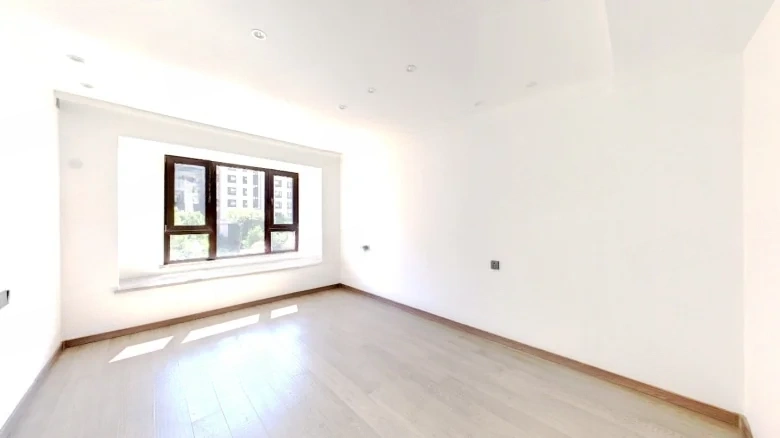 Vanke Baicui Yuehu Lake - View 1