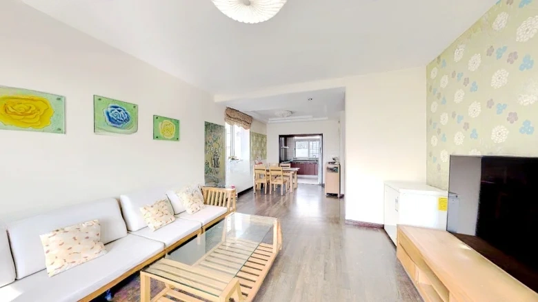 Yi Zhong Gaoshan - View 1