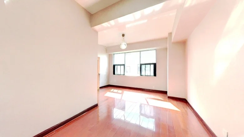 Kunming Dianchi Golf Club - View 1