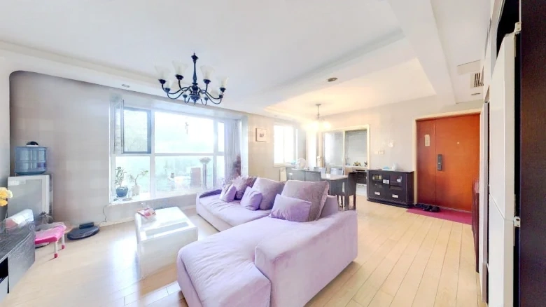 Silver City West Embankment International District III - View 1