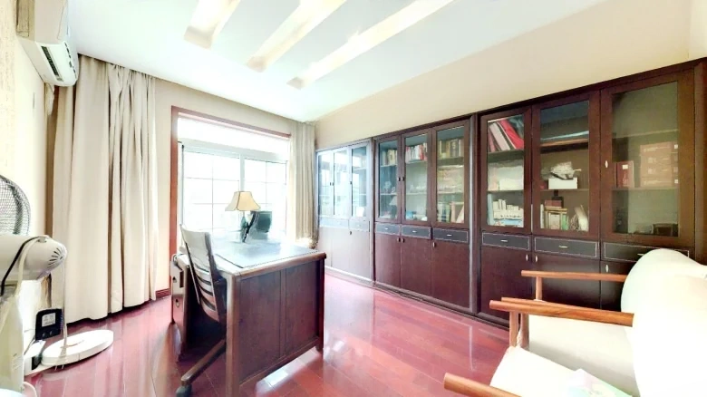 Lake Tai Star - View 1