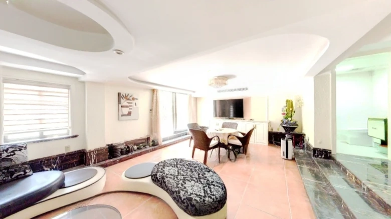 Field Dragon Mountain - View 1