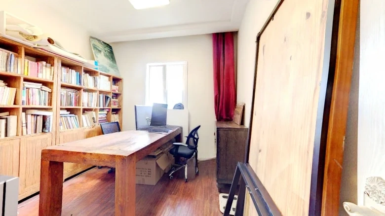 West American Five Continents Paradise - View 1