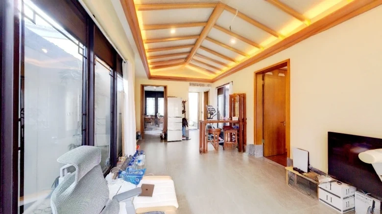 Green City Peach and Plum Spring Breeze - View 1