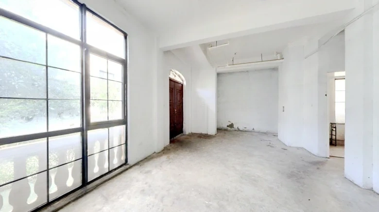 Spring Verdant Villa - View 11