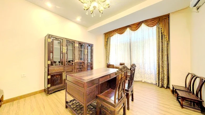 Jinxiu Fragrant River Garden Tulip Garden - View 5