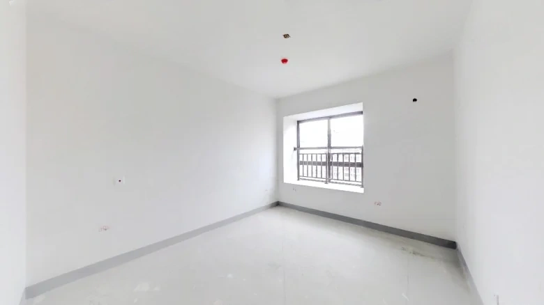 Lushong Yard - View 2