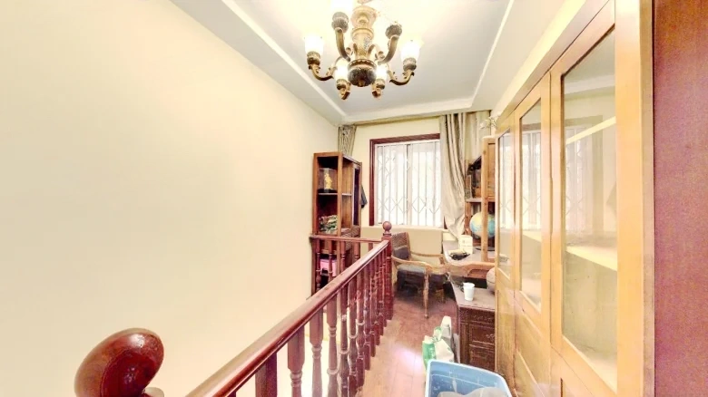 Purple Gold East Domain - View 1