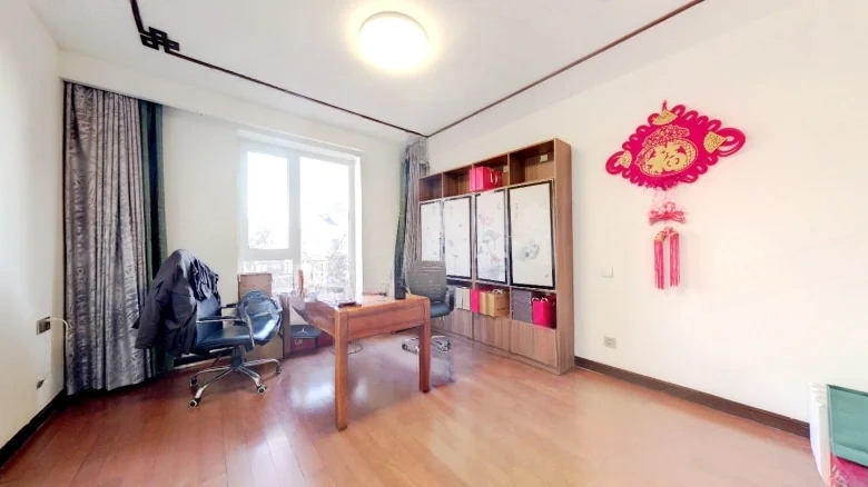 Ocean Retreat Verdant Courtyard - View 1