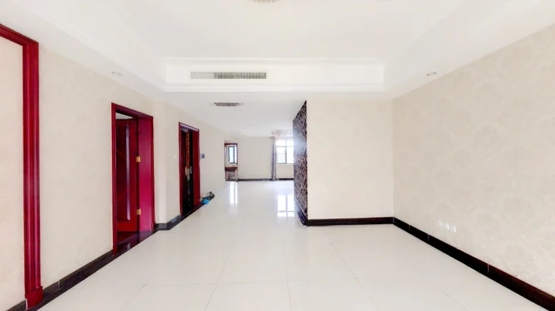 Hengda Huafu碧桂園碧桂園 would typically be translated based on its actual name, which is - View 1