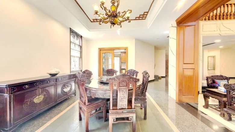 Jinxiu Fragrant River Garden Tulip Garden - View 10