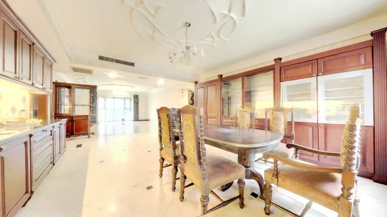 West American Five Continents Paradise - View 5